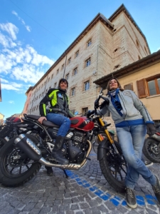 TRIUMPH SCRAMBLER 400 X