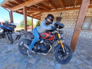 TRIUMPH SCRAMBLER 400 X